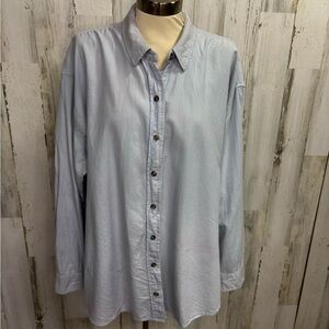 Universal Thread‎ Light Blue Chambray Button Down Shirt